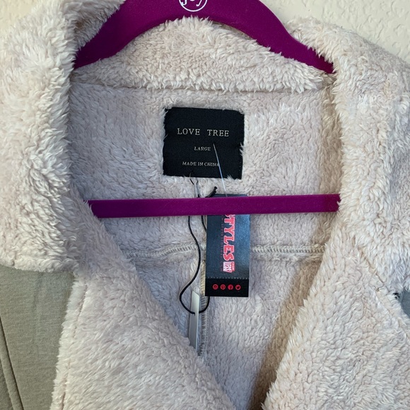 Love Tree Faux Fur Zip Up Jacket with Belt - Picture 3 of 4